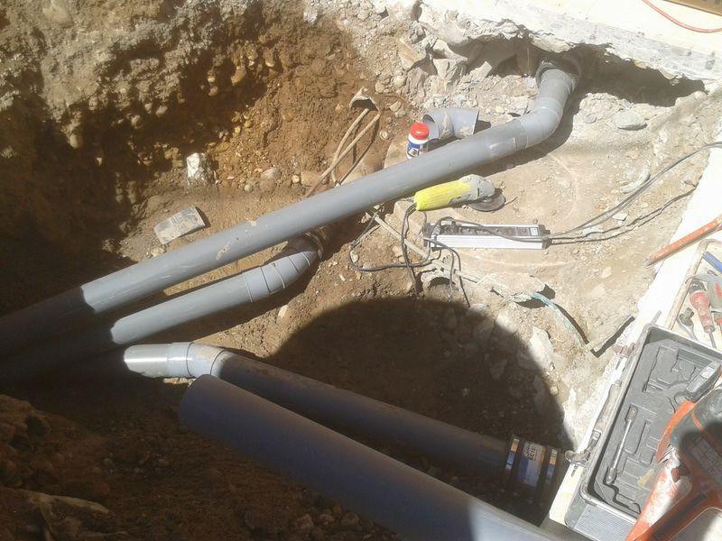 Installation et gestion des réseaux d’eau, électricité et évacuation